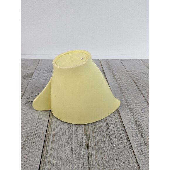 Vintage Spaulding Ware Chicago Melamine Melmac Yellow Creamer - Picture 5 of 7